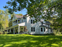 64 Music Mountain Rd in Canaan, CT - Foto de edificio - Building Photo