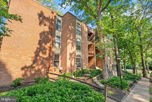 property at 3378 Woodburn Rd