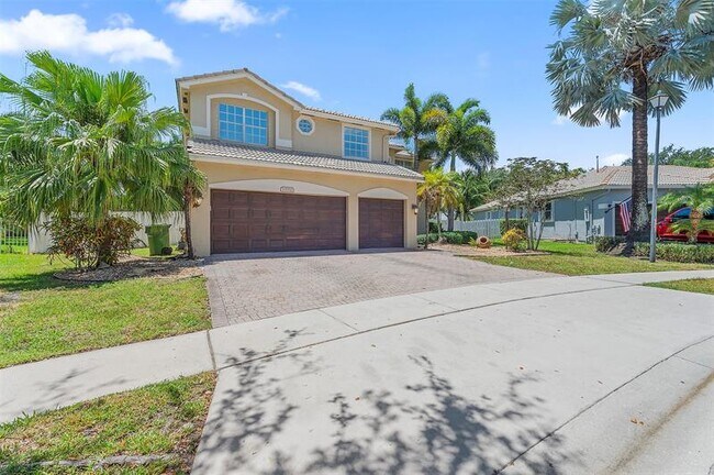 13702 NW 10th Ct in Pembroke Pines, FL - Building Photo - Building Photo