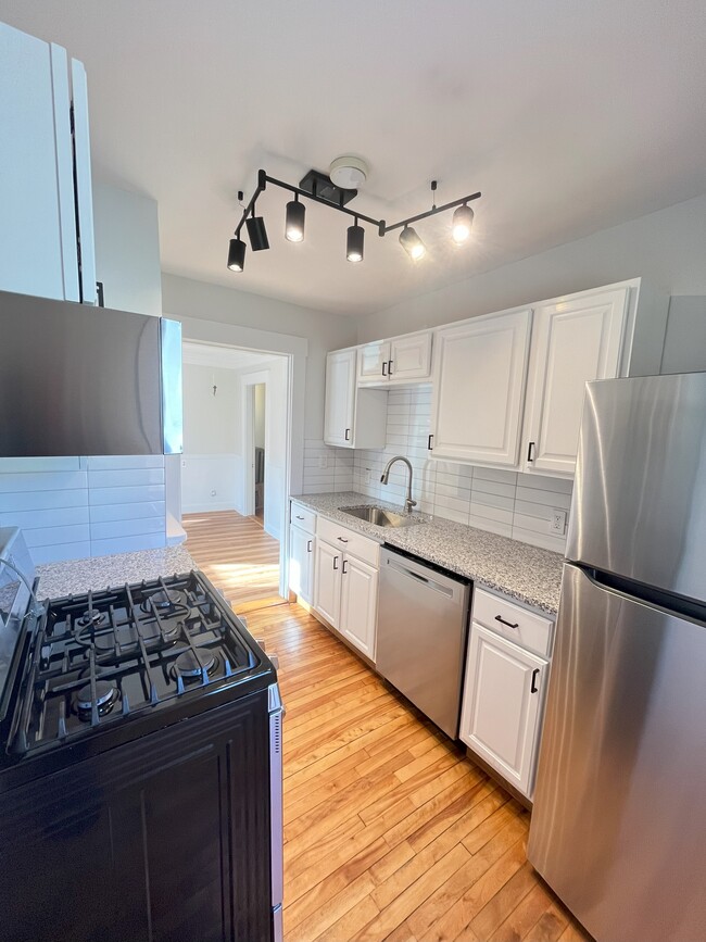 14 Schley St in Clinton, MA - Building Photo - Building Photo
