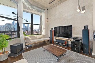 849 N Franklin St in Chicago, IL - Building Photo - Building Photo