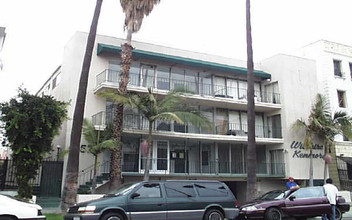 Wilshire Kenmore Apartments in Los Angeles, CA - Building Photo - Building Photo