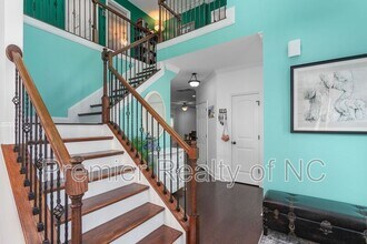 1103 Magenta Way in Kernersville, NC - Foto de edificio - Building Photo