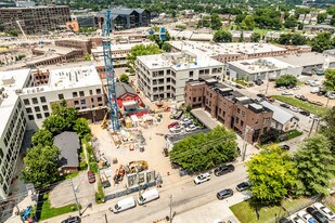 Wedgewood Village in Nashville, TN - Building Photo