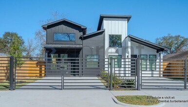 5029 Van Fleet St in Houston, TX - Building Photo - Building Photo