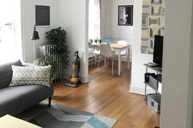 2151 N Fremont St, Unit 2147-1N