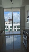 2275 Biscayne Blvd, Unit 1005 in Miami, FL - Building Photo - Building Photo