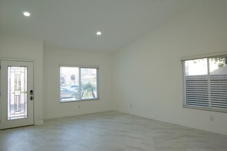 79360 Desert Stream Dr in La Quinta, CA - Building Photo - Building Photo