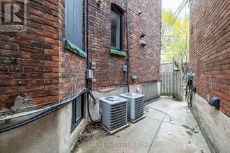 12 Rusholme Park Crescent in Toronto, ON - Building Photo - Building Photo
