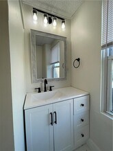 41 Henrietta St in Providence, RI - Building Photo - Building Photo