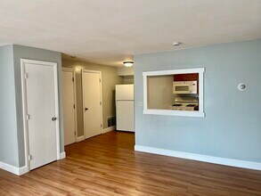 225 Danforth St in Fall River, MA - Building Photo - Building Photo