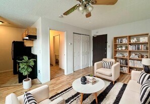 2731 Pillsbury in Minneapolis, MN - Building Photo
