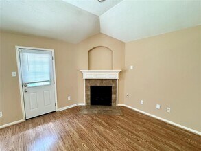 11323 Sandermeyer Dr in Richmond, TX - Building Photo - Building Photo