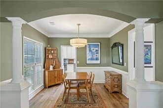 347 Ivy Glen Cir in Avondale Estates, GA - Building Photo - Building Photo