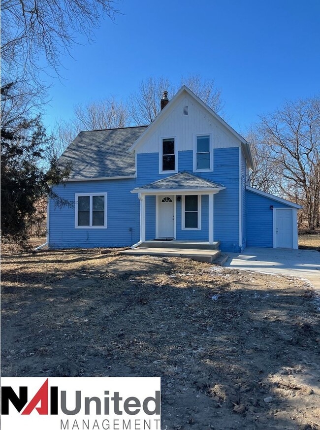 1729 Old Hwy 141 in Sergeant Bluff, IA - Building Photo - Building Photo