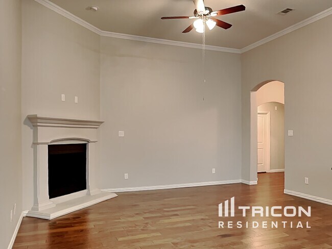 7432 Durness Dr in Fort Worth, TX - Building Photo - Building Photo