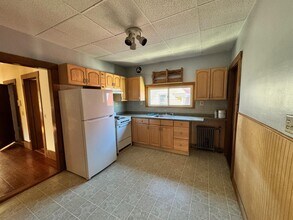 243 Highland Ave, Unit 2 in Somerville, MA - Foto de edificio - Building Photo