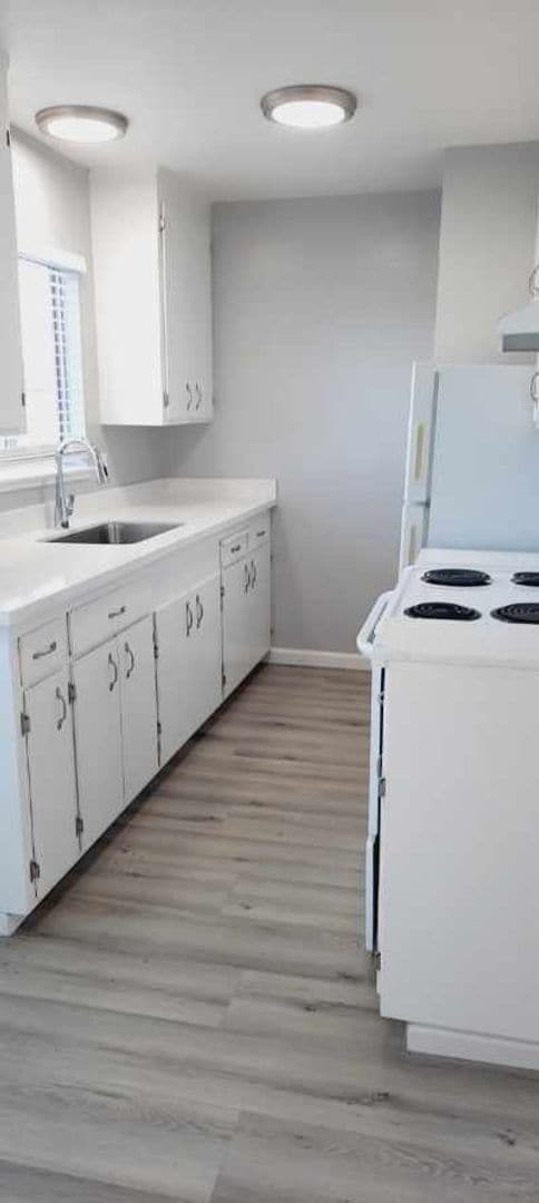 property at 180 San Tomas Aquino Rd