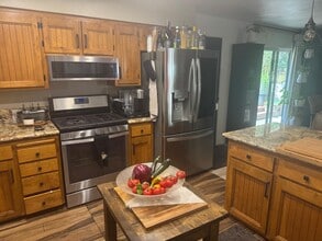 2319 California Ave in South Lake Tahoe, CA - Building Photo - Building Photo