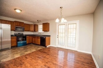 2909 Selma Ave in Knoxville, TN - Foto de edificio - Building Photo