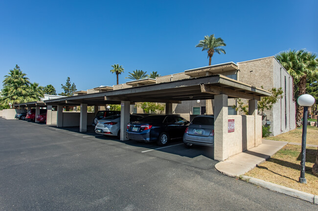 6348 N 7th Ave in Phoenix, AZ - Foto de edificio - Building Photo