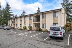 Kingsgate Ridge Manor in Kirkland, WA - Building Photo
