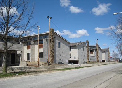 VACANT/DEMOLISHED in Urbana, IL - Building Photo