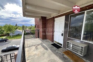 1180 Yosemite St in Denver, CO - Building Photo