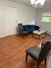 6 Evergreene Rd in Wallingford, CT - Building Photo - Building Photo