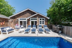 112 Ocean Rd in Ocean Beach, NY - Building Photo