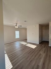 510 War Admiral Dr in Jarrell, TX - Building Photo - Building Photo