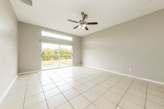 10609 Egret Haven Ln in Riverview, FL - Building Photo - Building Photo