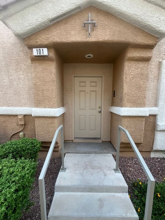 1089 Elation Ln in Henderson, NV - Building Photo