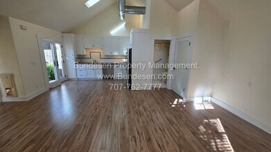 342 Church St in Sonoma, CA - Building Photo - Building Photo