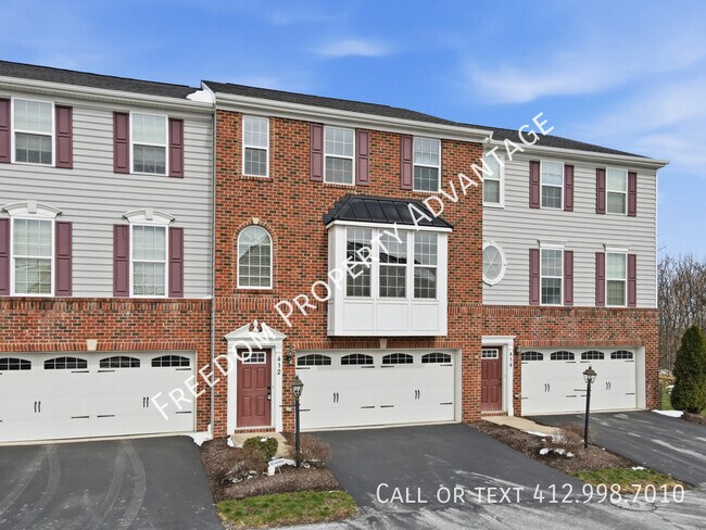 412 Olive Ln in Canonsburg, PA - Building Photo - Building Photo
