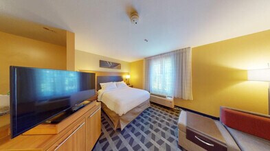 20 International Pl in Tewksbury, MA - Building Photo - Building Photo