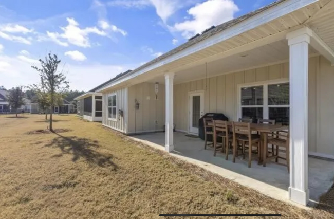 402 Lightning Bug Ln in Freeport, FL - Building Photo - Building Photo