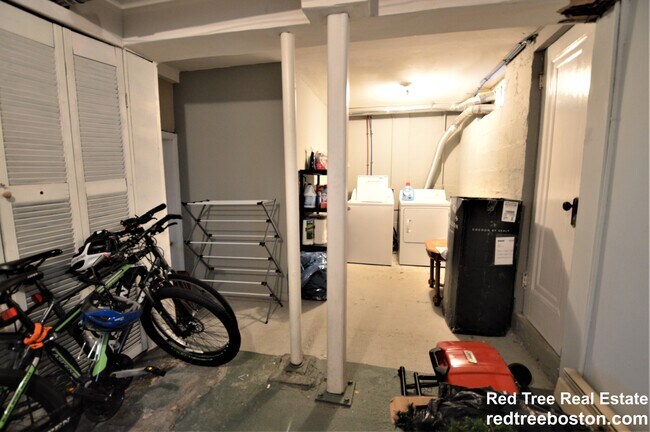 26 Breck Ave, Unit 1 in Boston, MA - Foto de edificio - Building Photo