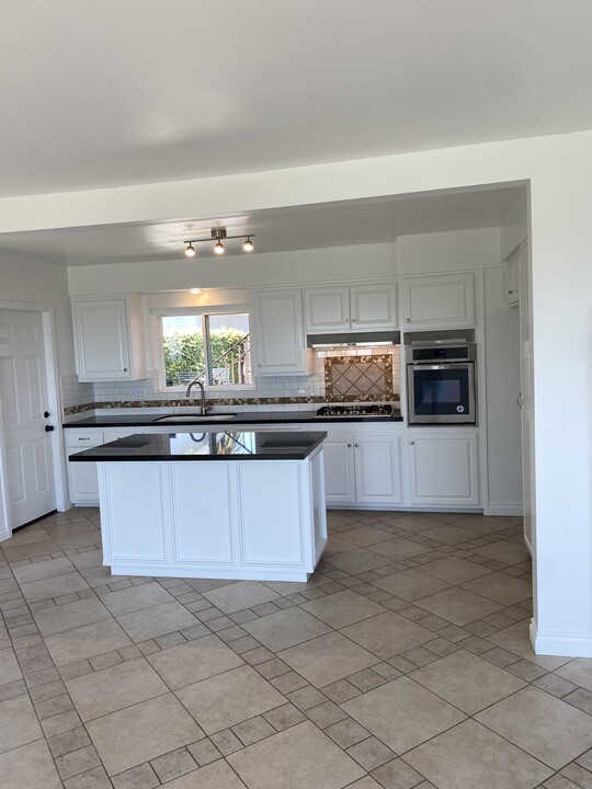 667 W 37th St, Unit 667 in San Pedro, CA - Foto de edificio