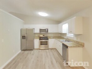 365 Anna Ave in Palmetto, GA - Foto de edificio - Building Photo