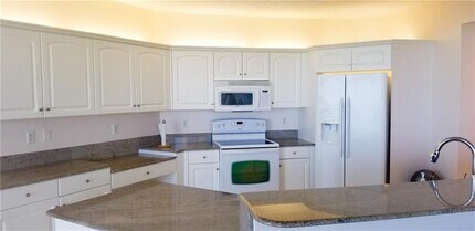 2900 N Hwy A1A in Fort Pierce, FL - Building Photo - Building Photo