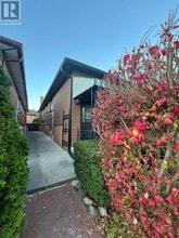 6 Romanway Crescent in Toronto, ON - Building Photo - Building Photo