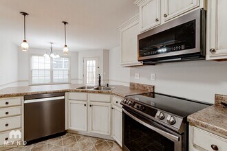 352 Robin Helton Dr in Boiling Springs, SC - Building Photo - Building Photo