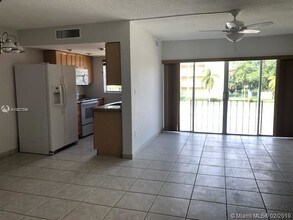 9390 W Flagler St-Unit -230C in Miami, FL - Building Photo - Building Photo