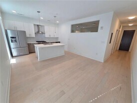 775 Juniper St NE in Atlanta, GA - Building Photo