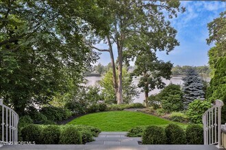 619 Beacon Blvd in Sea Girt, NJ - Foto de edificio - Building Photo