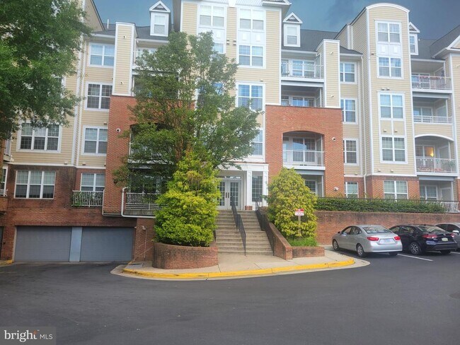 2720 Bellforest Ct in Vienna, VA - Building Photo - Building Photo