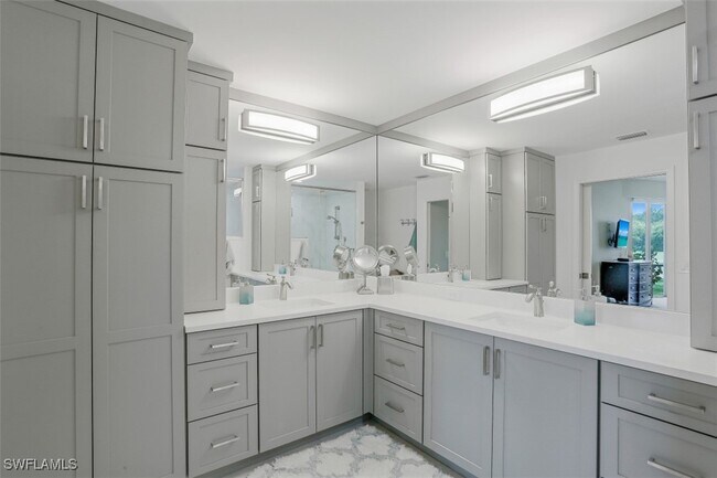 property at 3485 Laurelgreens Ln S