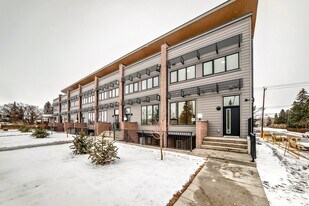 6708 Bowness Rd NW in Calgary, AB - Building Photo