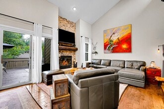 30573 Sun Creek Dr in Evergreen, CO - Building Photo - Building Photo